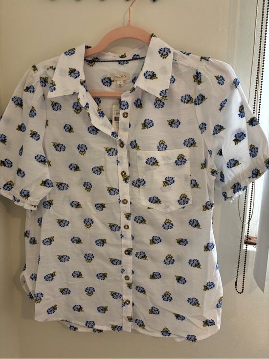 Pilcro Tops - Pilcro White Short-Sleeve Button-Down Shirt with Blue Floral Print